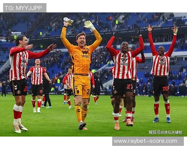 足总杯激战尤文图斯6比2击败里昂点球大战引发全场狂欢与转会传闻